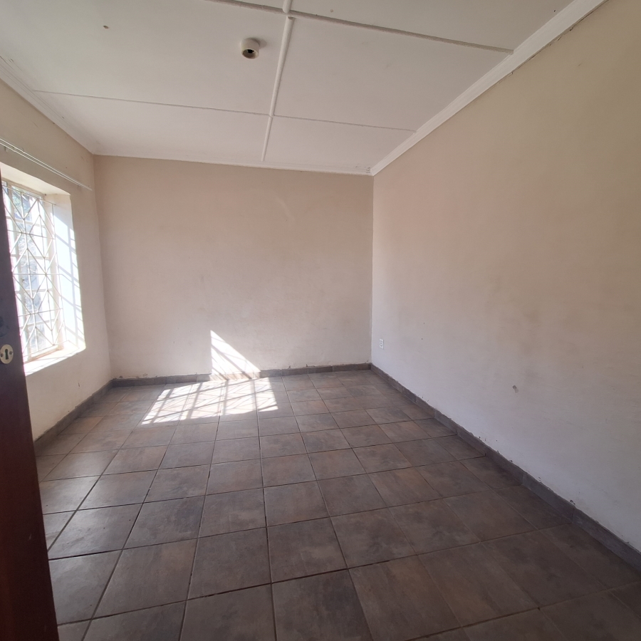 4 Bedroom Property for Sale in Frankfort Free State